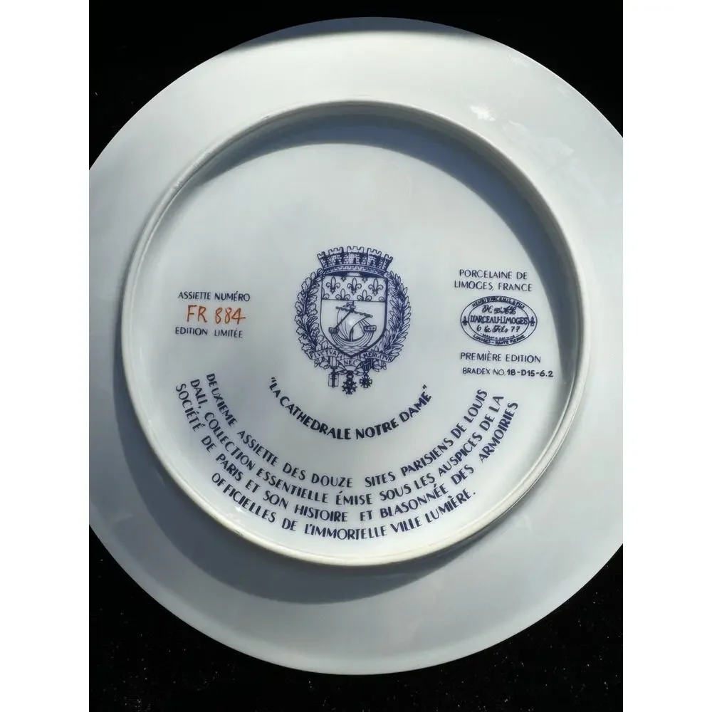 Henri d'Arceau & Fils La Cathédrale Notre Dame 1982 De Limoges France Plate S86